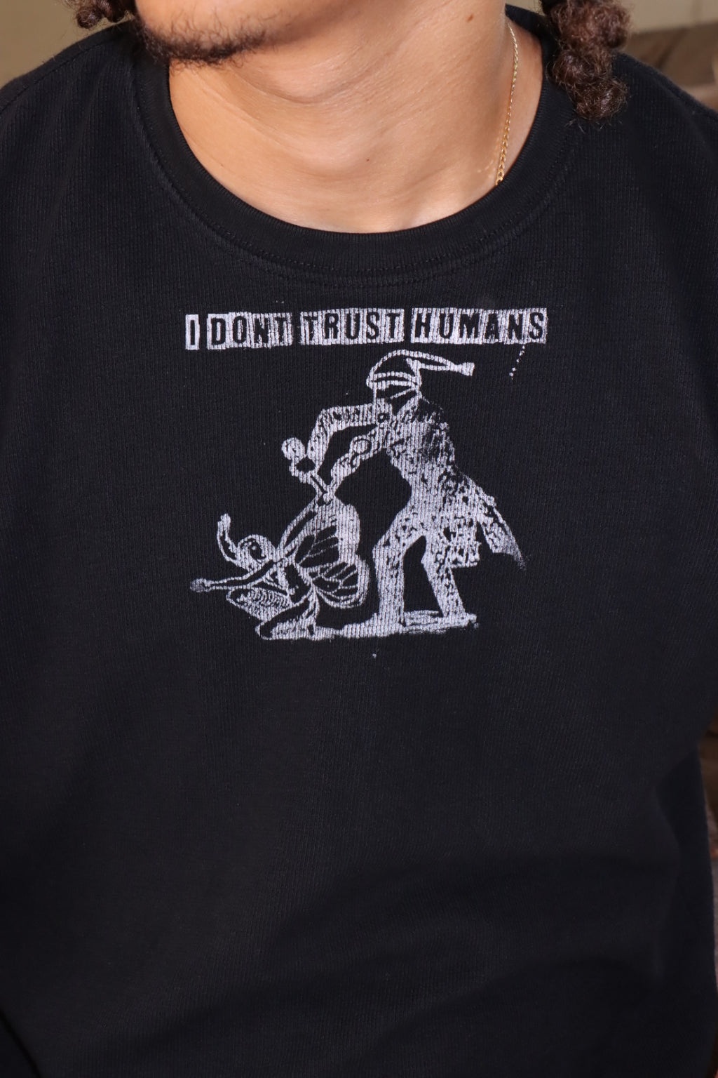 “i dont trust humans” tee