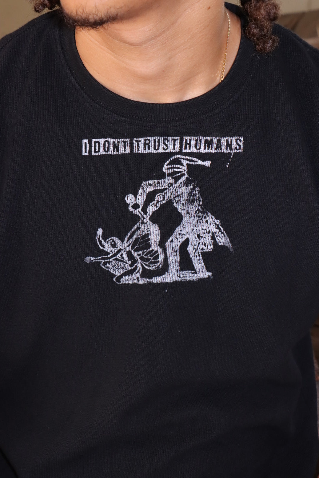 “i dont trust humans” tee